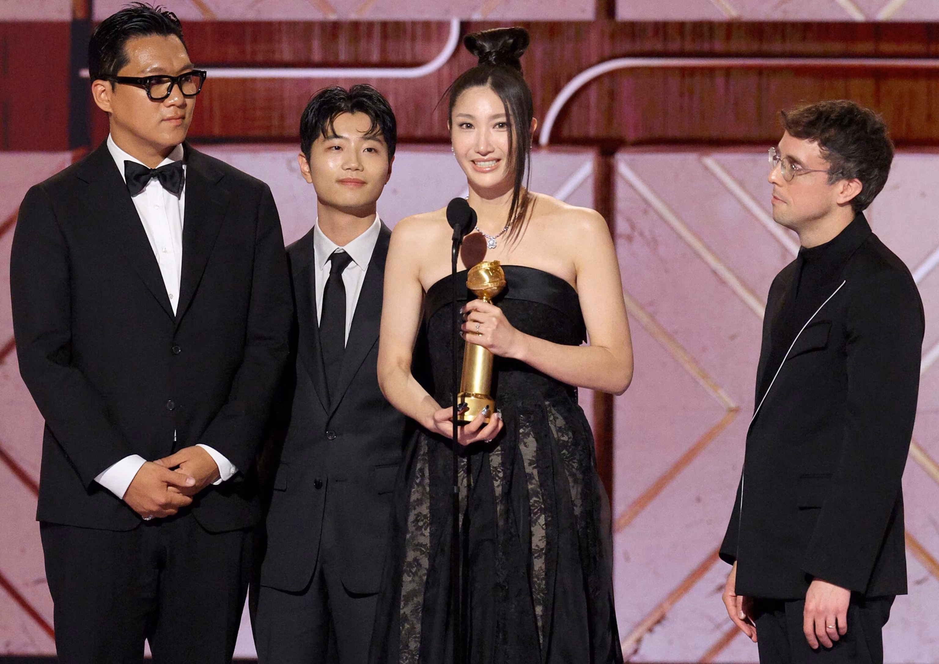 SM Trained Her for 10 Years. Then Said “Your Voice Isn’t Good Enough.” She Just Won a Golden Globe.